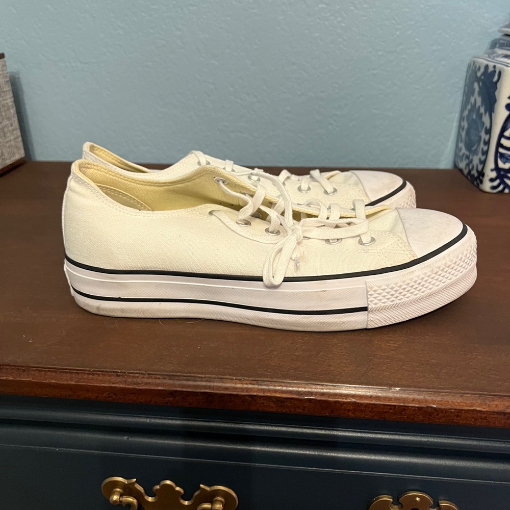 Platform converse